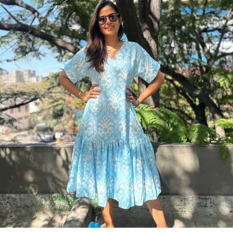 Women’s Jolene ikat dress in white & blue
