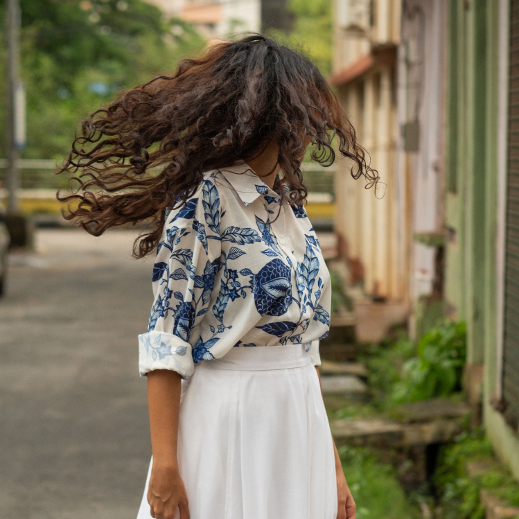 Blue White Pomegranate Chintz Print Oversized Soft Lin'en Shirt